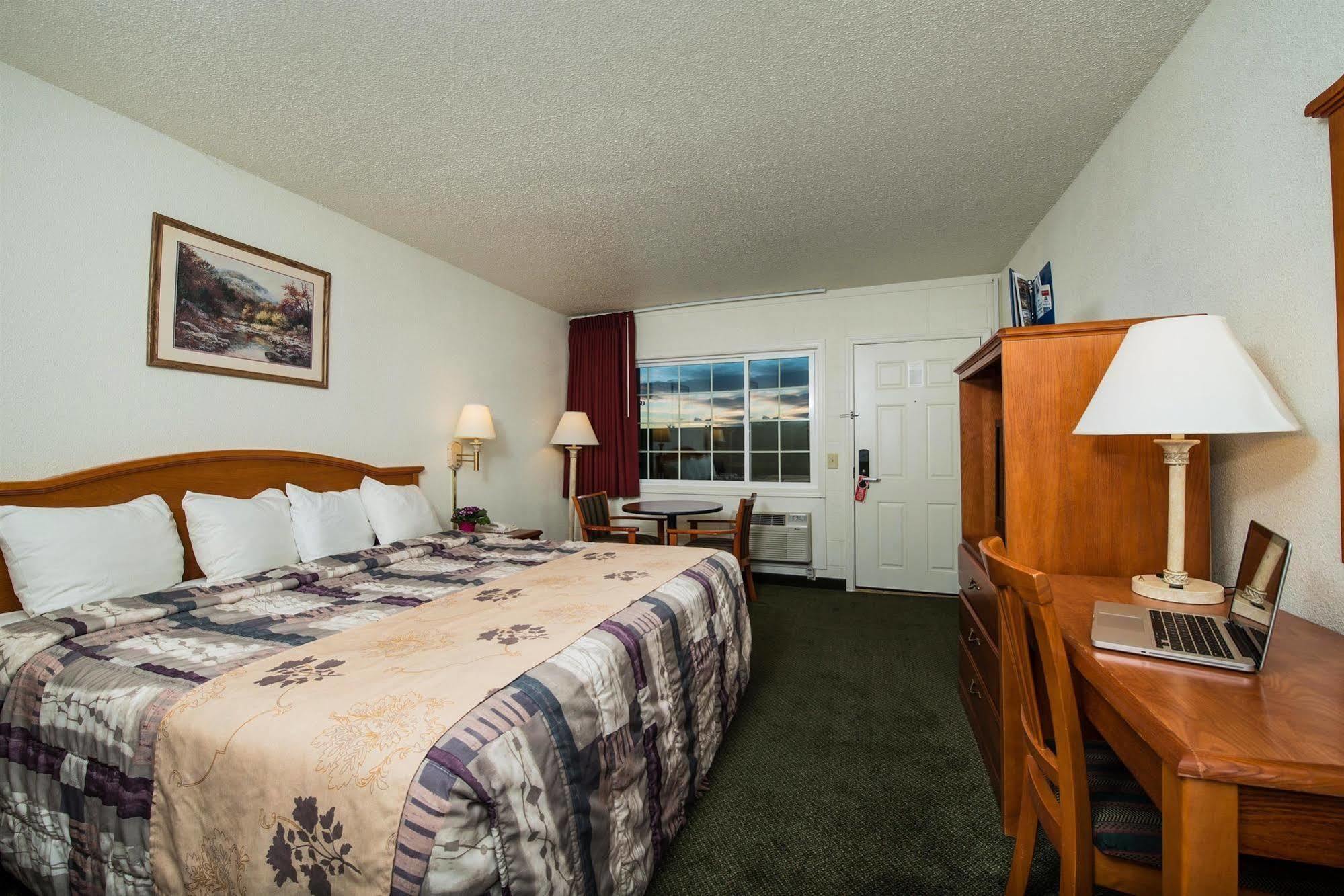 Americas Best Value Inn - Pendleton Exteriér fotografie